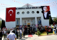 Bağış, Şafak Anadolu Sağlık Meslek Lisesini Açtı